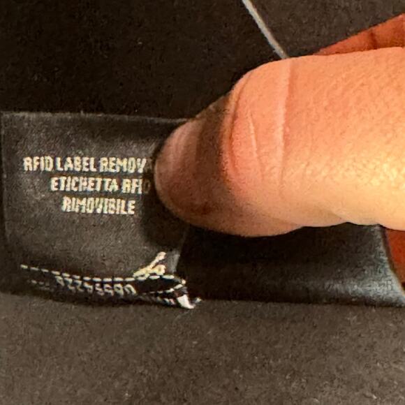 Fendi Pink Leather Vertical Box Crossbody Bag Authentic CoA - Picture 10 of 14